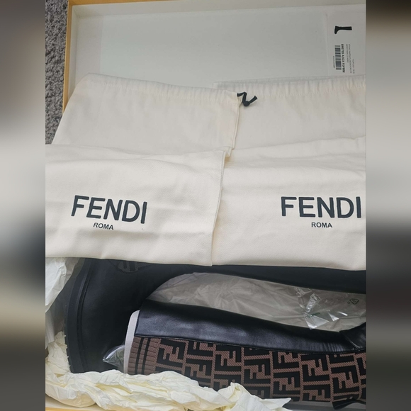 FENDI ROCKOKO BOOTS FF LOGO - Picture 3 of 7